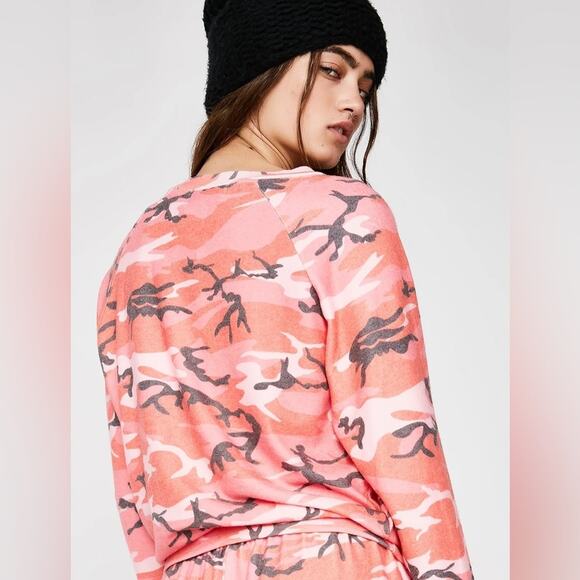 Wildfox Fire Camo Sweatshirt Orange Pink Size Large - Picture 5 of 10